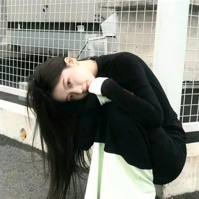 等爱的女神